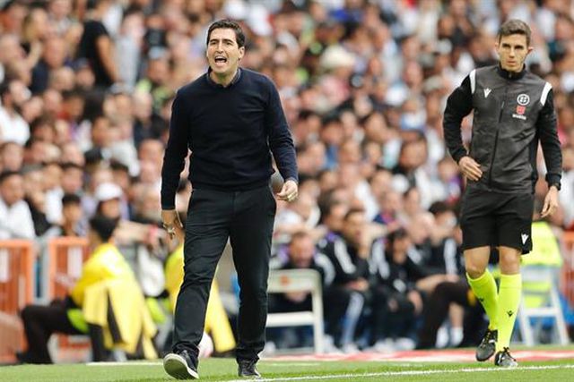 Bournemouth dispensa O´Neil e aposta em treinador espanhol