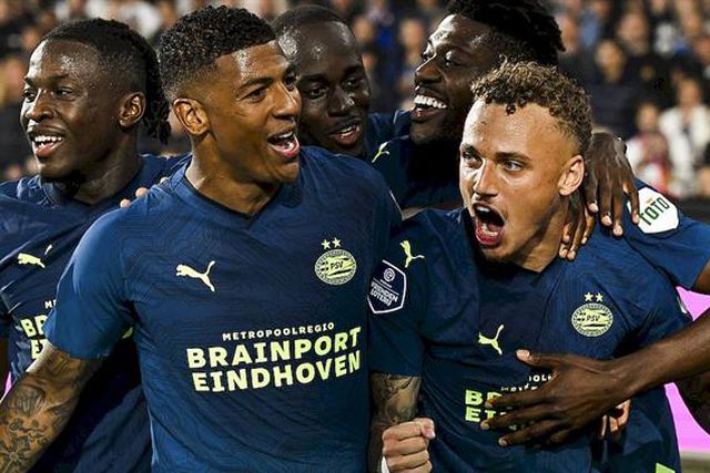 PSV Eindhoven vence Feyenoord e conquista a Supertaça