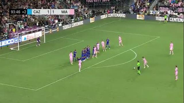 Messi marca de livre na estreia pelo Inter Miami