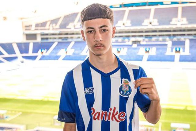 Vasco Sousa renova e aponta à equipa principal