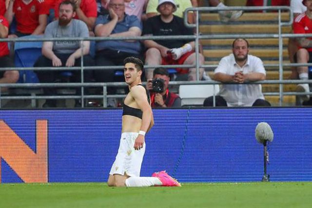 Sabe quem é a nova estrela do futebol arménio?