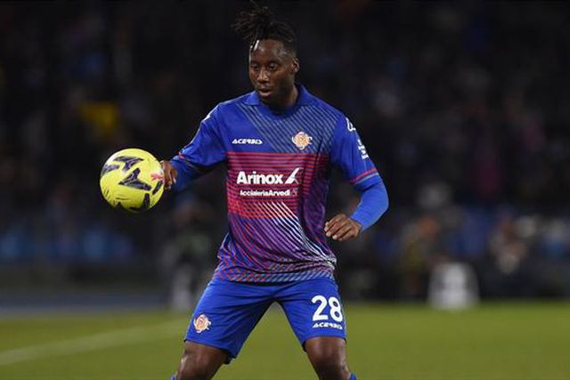 Oficial: Cremonese devolve Meité