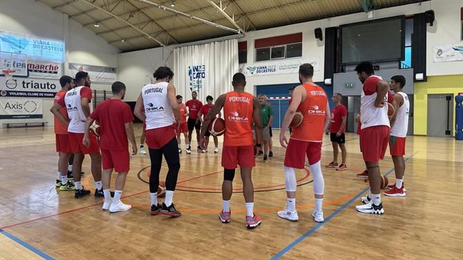 Clube de Basquete de Viana entra a perder no campeonato
