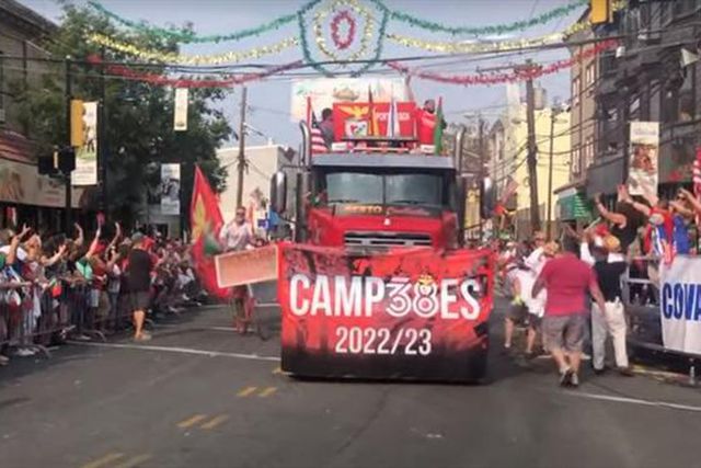 IMPRESSIONANTE! Veja bem a parada do Dia de Portugal em Newark… (vídeo)