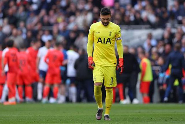 Lloris anuncia «o fim de uma era»
