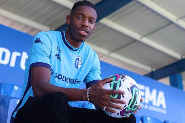 «Disseram-me que se quisesse jogar futebol devia vir para Vizela»