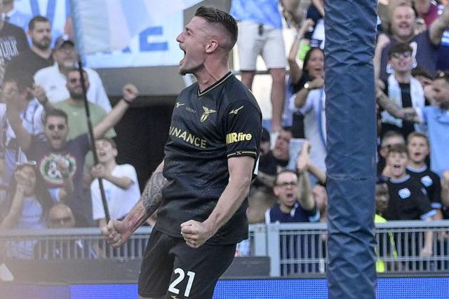 Lesão poderá deixar Savic de fora durante um mês