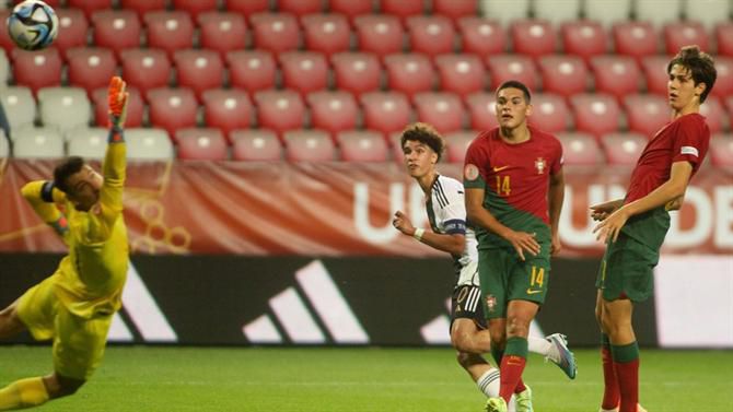 Portugal com derrota pesada na estreia do Europeu