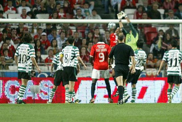 Peseiro recorda dois dérbis em que se sentiu prejudicado: «Se houvesse VAR…»