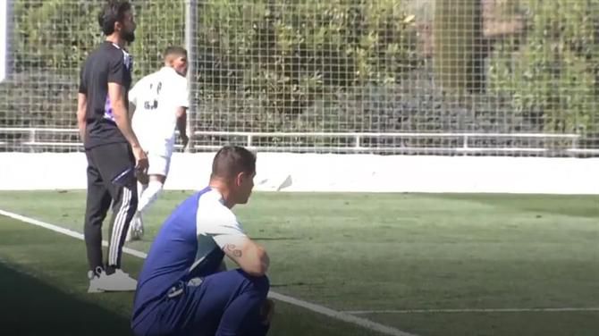 Alta tensão entre Arbeloa e Fernando Torres no dérbi de juniores (vídeos)