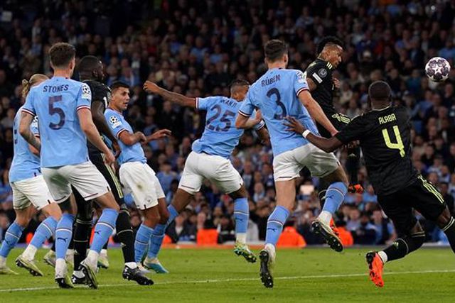 Autogolo de Militão e fim da história (vídeo)