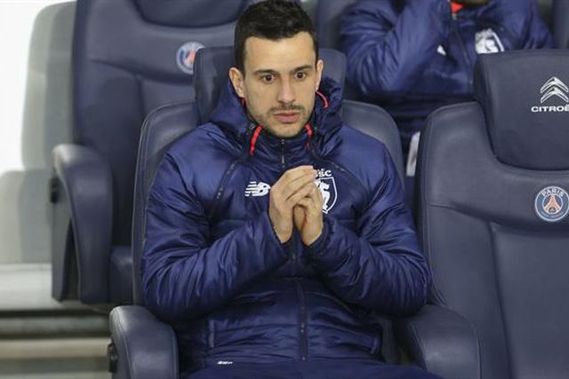 Adjunto português dirige treino na ausência forçada de Galtier