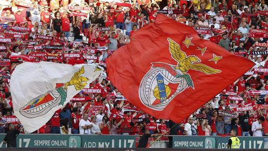 Benfica confirma buscas das autoridades judiciais