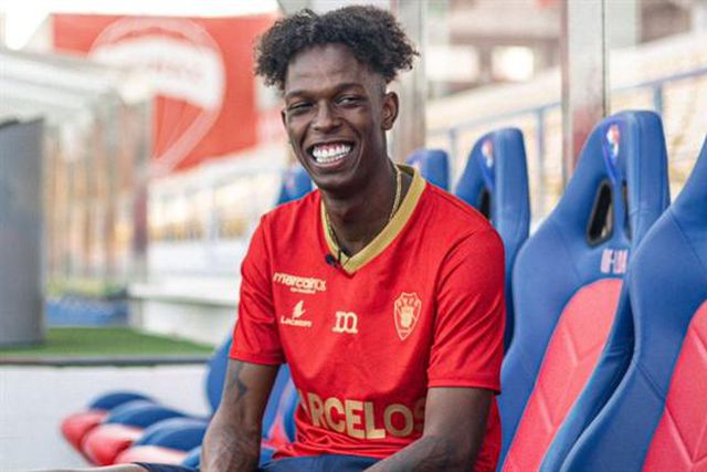 Oficial: Félix Correia chega por empréstimo da Juventus