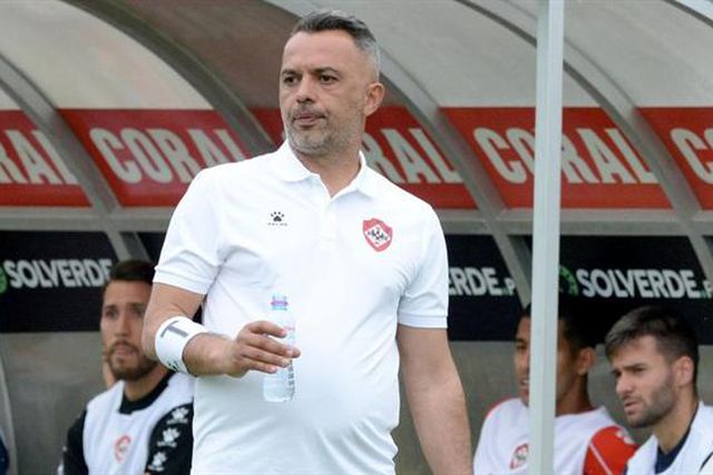 Oliveirense está imparável