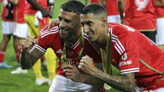 Plantel ao rubro nas redes sociais: Otamendi exulta Di María e Florentino sempre com o mesmo destino