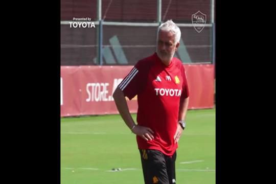 O primeiro treino de Renato Sanches às ordens de Mourinho