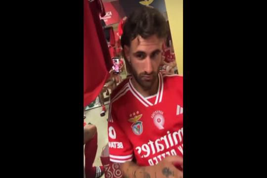 A festa no balneário do Benfica