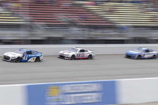 Nascar: veja o impressionante acidente em Daytona! (vídeo)
