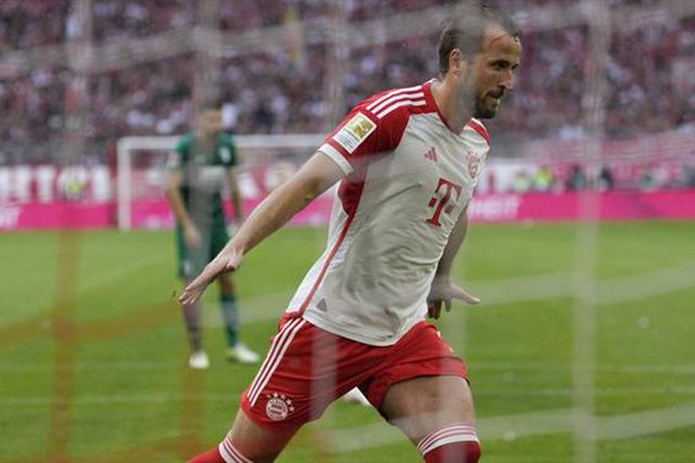 Kane bisa e Bayern passeia frente ao Augsburgo