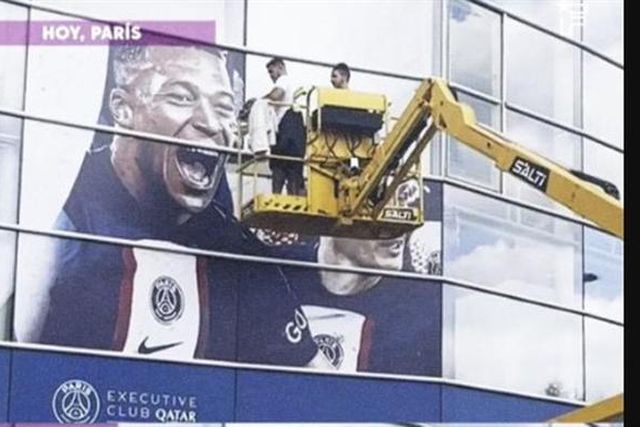 Mbappé 'apagado' em Paris (vídeo)