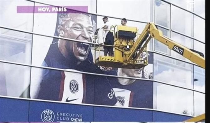 Mbappé 'apagado' em Paris (vídeo)
