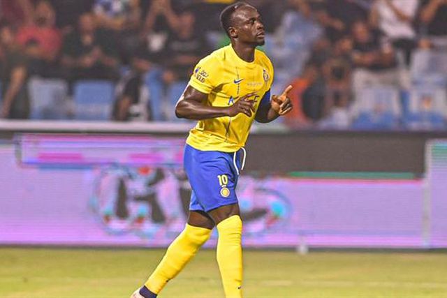 Luís Castro, sem Ronaldo, entra a perder na liga saudita