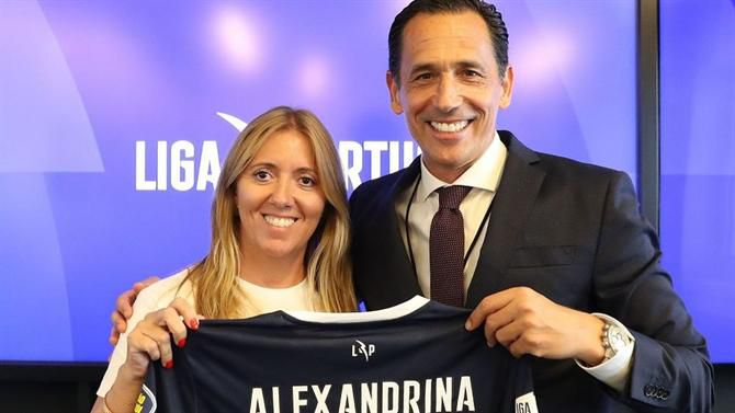 Alexandrina Cruz recebida pelo presidente da Liga