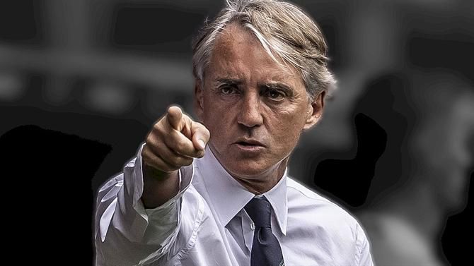 Roberto Mancini arrasa presidente da Federação