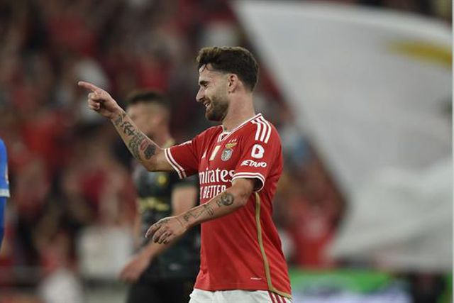 Rafa desfez as dúvidas na Luz (veja o golo)