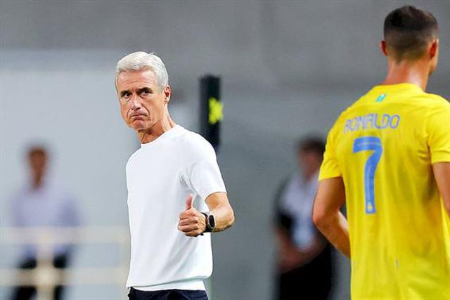 Luís Castro e a saída de Talisca... para o hotel