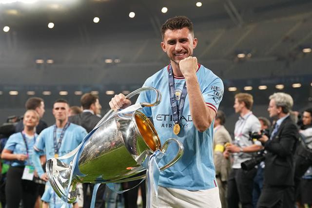 Real Madrid junta-se interessados em Laporte