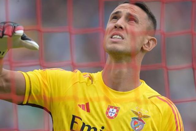 Vlachodimos insultado