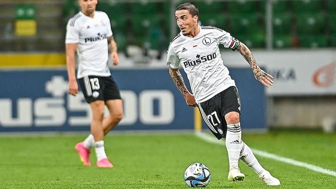 Legia, de Josué e Yuri Ribeiro, sofre derrota em casa