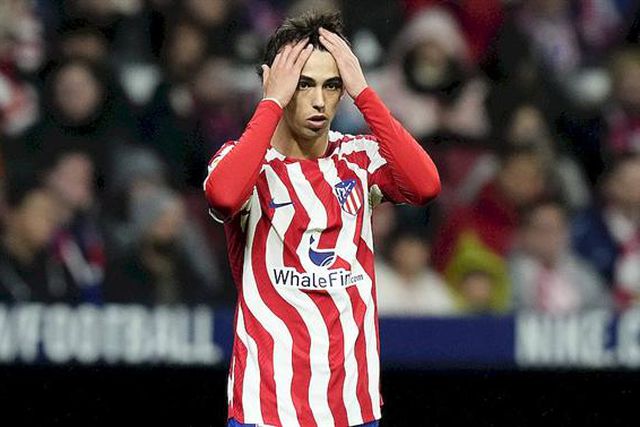 João Félix e o Barcelona: espera até ao último dia e redução de salário