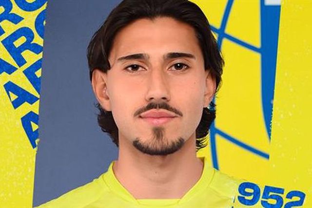 Oficial: Matías Rocha reforça eixo da defesa