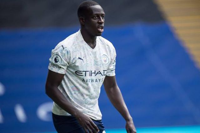 Mendy coloca casa à venda para evitar bancarrota