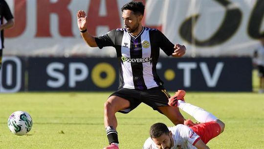 Nacional vence Leixões e soma primeiros pontos