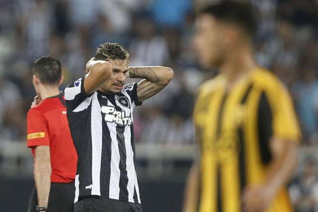 Revelado o tempo de paragem de Tiquinho Soares