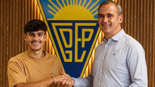 Oficial: Rodrigo Gomes por empréstimo até final da época