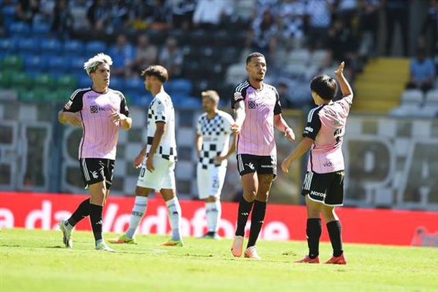 Boavista é líder provisório após empate com o Casa Pia (veja o resumo)