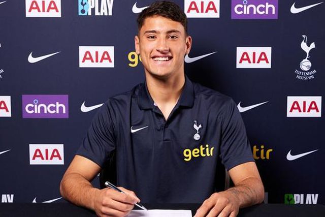 Oficial: jovem avançado argentino é reforço