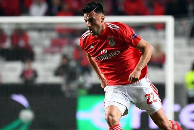 Oficial: Samaris junta-se a Slimani em clube do Brasileirão (vídeo)