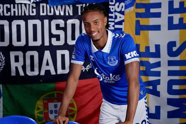 «Não podia recusar, espero que os adeptos gostem de mim»