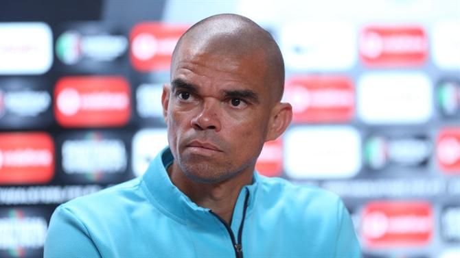 O que torna um Benfica-FC Porto tão especial? Pepe explica