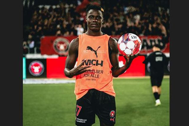 'Hat trick de ex-Benfica apura Midtjylland, Fábio Veríssimo interrompe jogo na Eslovénia