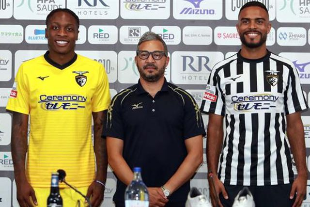 Dener e Denis oficializados