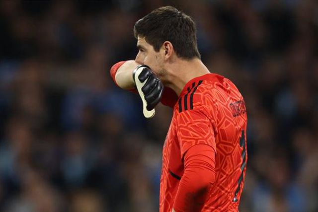 Soam os alarmes: Courtois lesiona-se gravemente e deixa treino em lágrimas