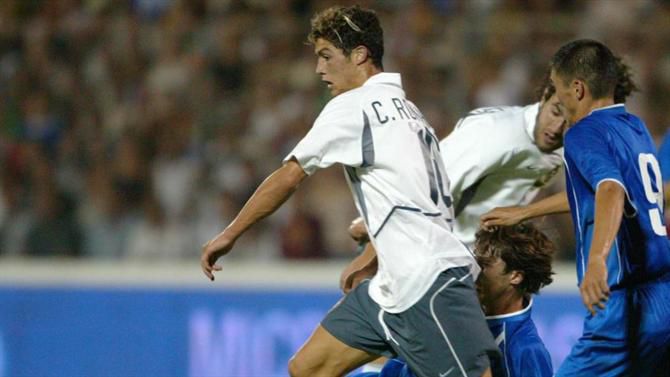 Cristiano Ronaldo celebra 20 anos ao serviço da Seleção Nacional