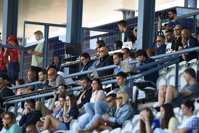 FC Porto B regista primeira vitória cm Pinto da Costa na bancada